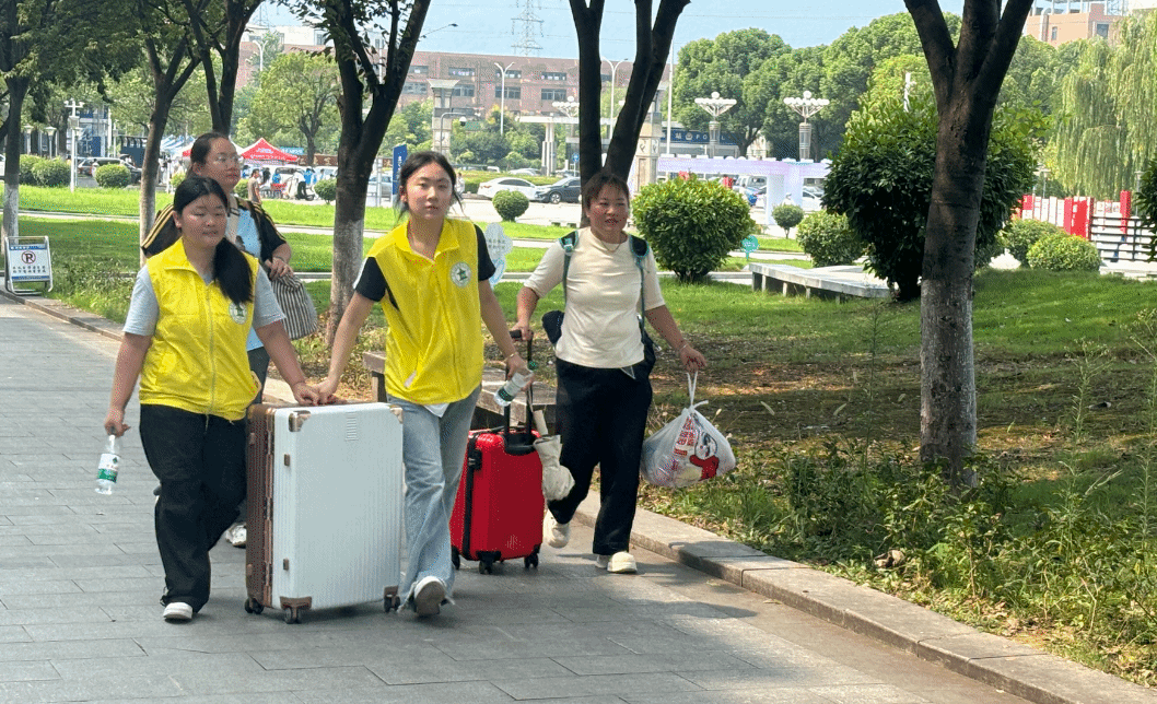 ���ŵ�����Ϸע����38�ʽ�