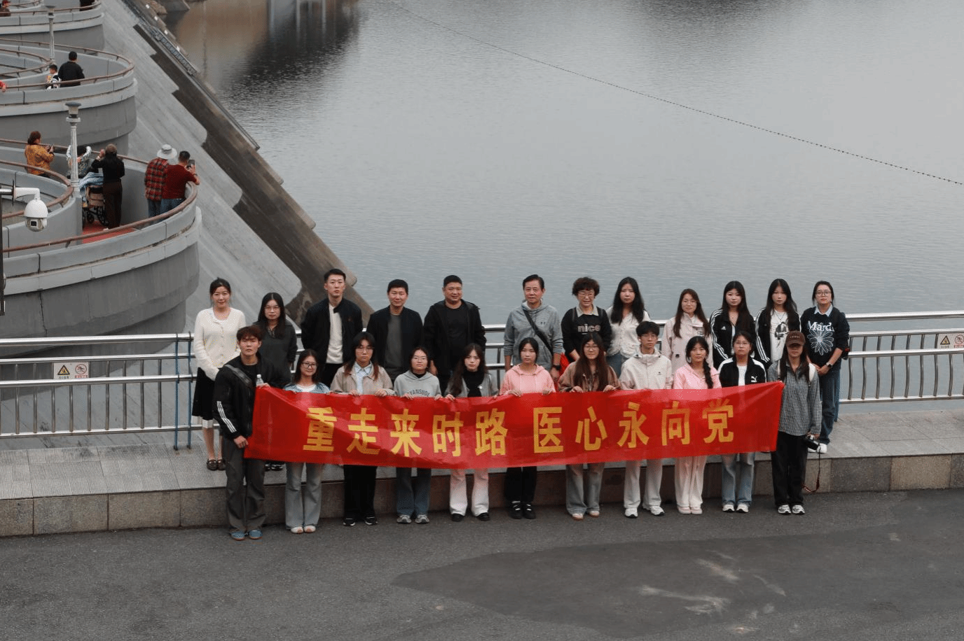 ���ŵ�����Ϸע����38�ʽ�